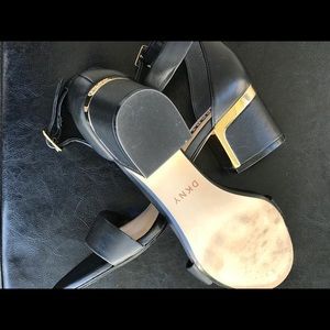 Black 8.5 DKNY block heels
